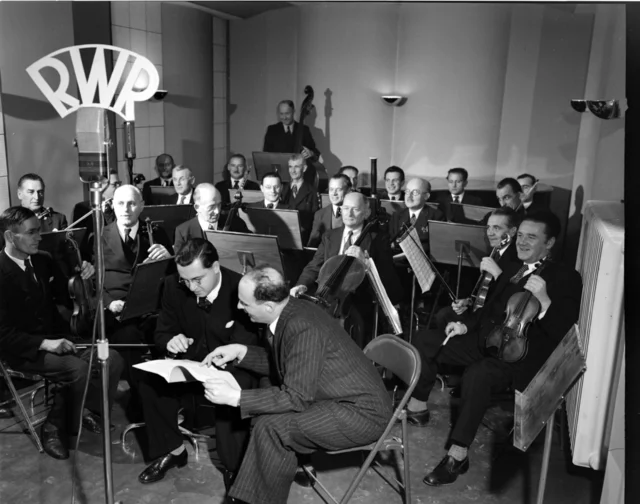 Studio Sender Rot-Weiß-Rot