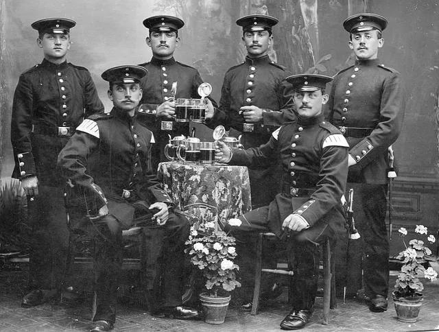 Soldaten des 99. Infanterie-Regimentes im Jahr 1898.