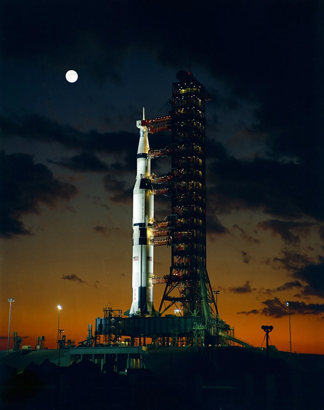 Apollo 4 - Saturn V Rakete startklar