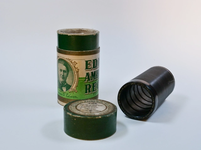 Amberol Zylinder aus der Sammlung der Österreichischen Mediathek