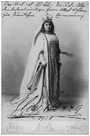 Elise Elizza