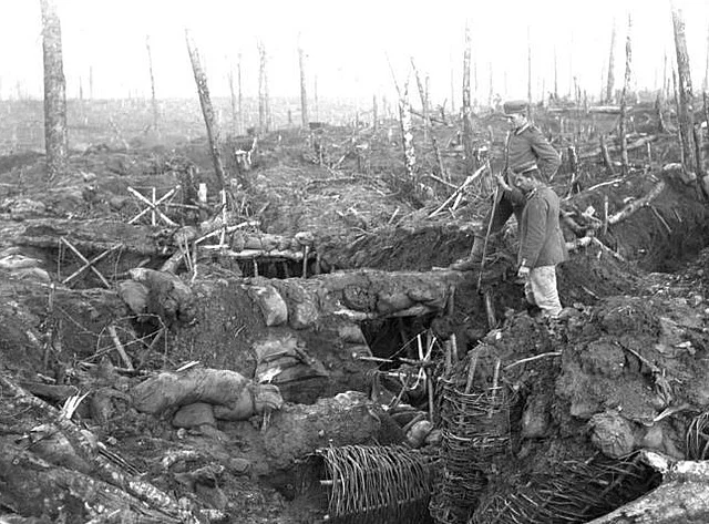 Deutsche Stellung in den Argonnen 1915