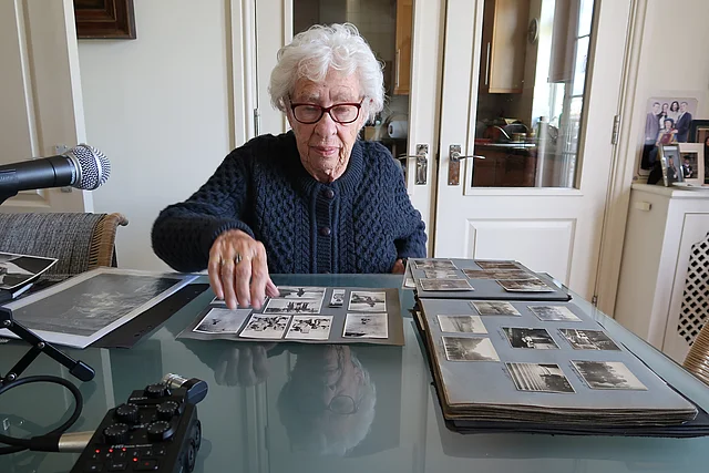 <p>Eva Geiringer Schloss beim Interview, 2021</p>

