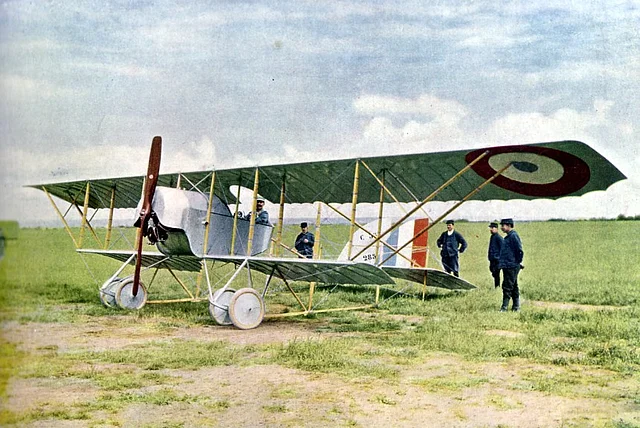 Eine französische Caudron G IVB-2 - Doppeldecker für die Lauftaufklärung
