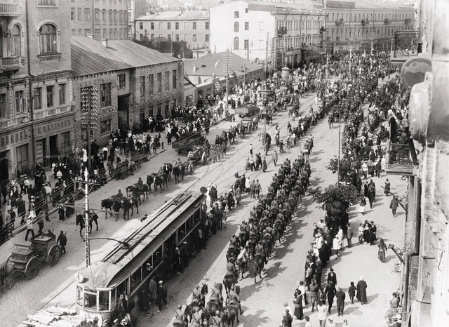 Polnisch-Sowjetischer Krieg - polnische Truppen in Kiew - 1920