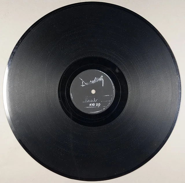 Eine der Kunststoffplatten