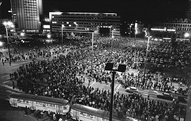 <p>Montagsdemonstration in Leipzig, 16. 10. 1989</p>