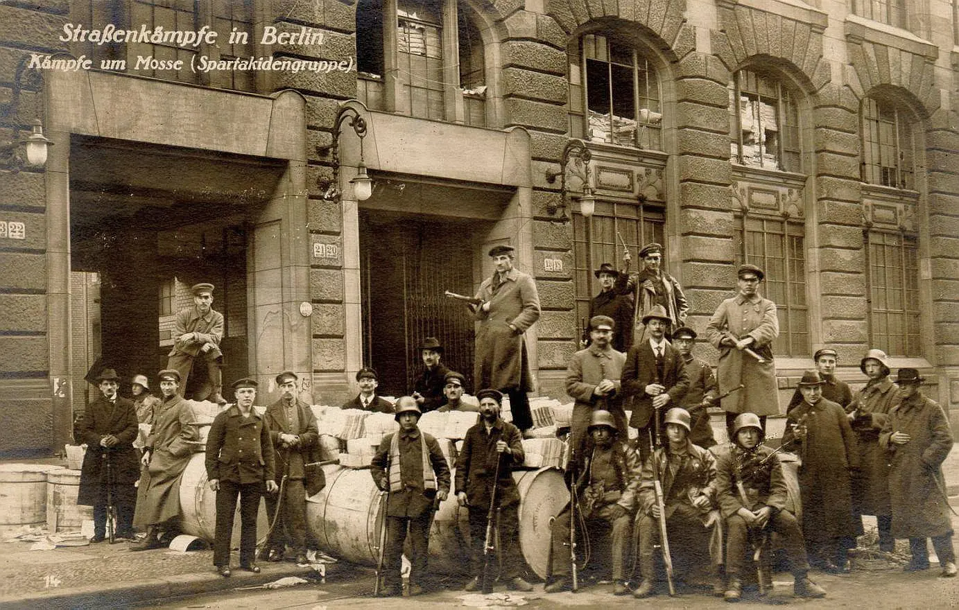 Spartakisten in Berlin - Jänner 1919