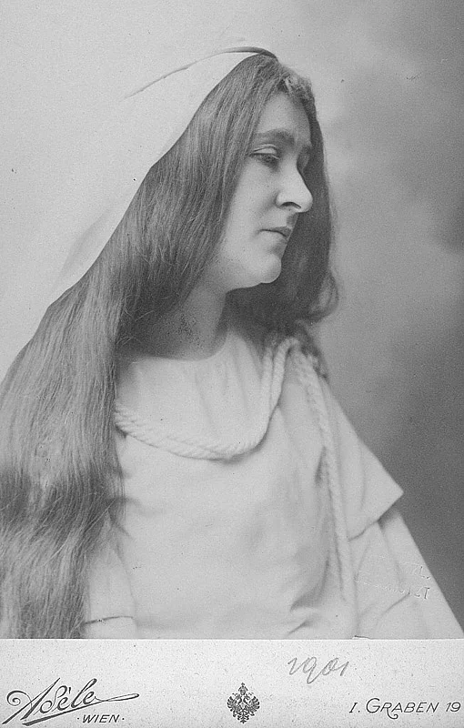Rollenbildnis der Selma Kurz als Elisabeth im 3. Akt der Oper „Tannhäuser“ von Richard Wagner.