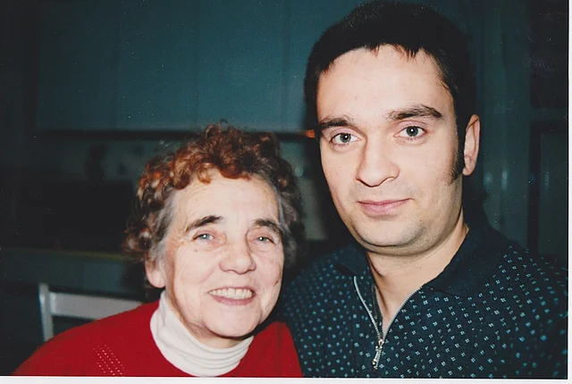 <p>Clavis mit seiner Mutter, 1994</p>