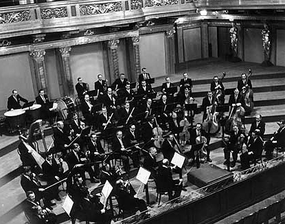Das Orchester der Wiener Philharmoniker auf der Bühne