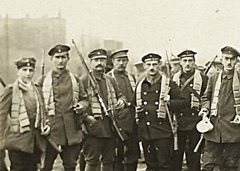 November 1918 - Revolutionäre Soldaten und Matrosen in Berlin