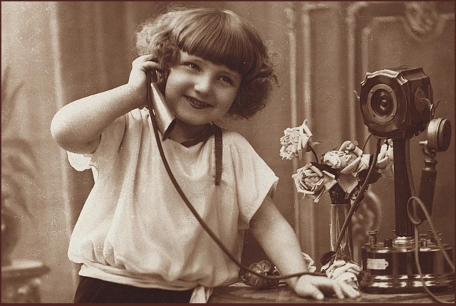 Postkarte Telefonmädchen