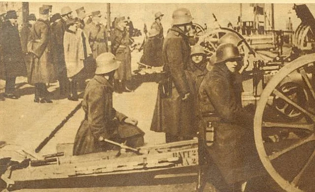 Februar 1934 - Bundesheer Artillerie in Floridsdorf in Stellung