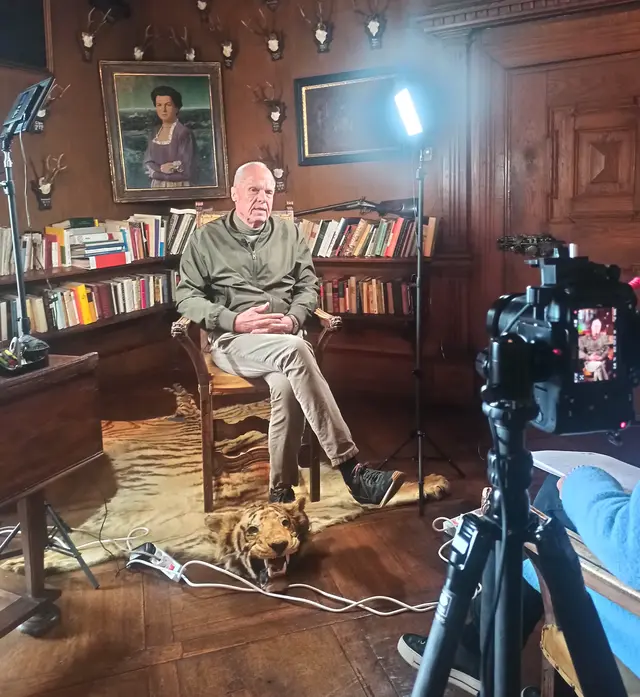 Interviewsituation mit Georg Clam-Martinic auf der Burg Clam, 2025