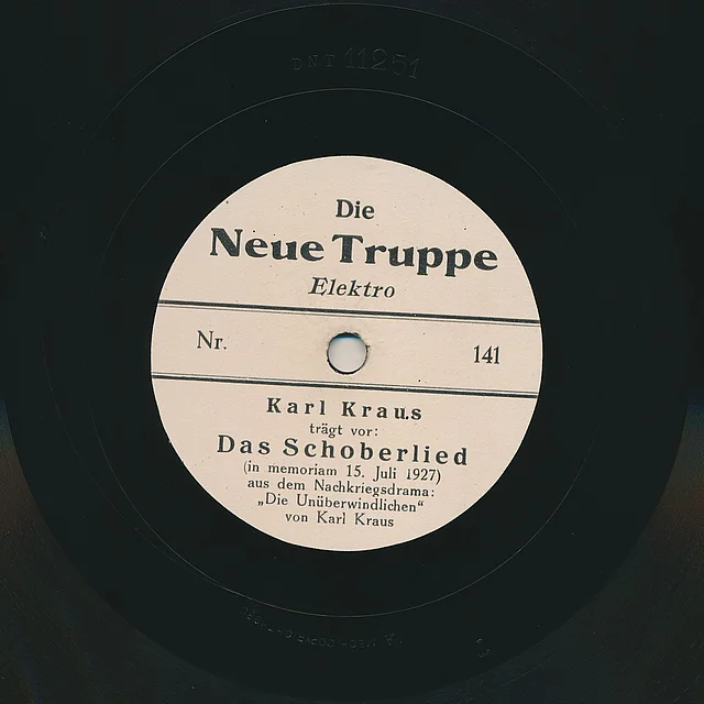 Karl Kraus trägt vor