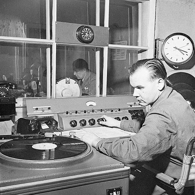Studio Sender Rot-Weiß-Rot