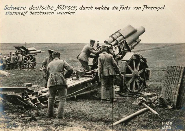 Ein deutscher 21 cm Mörser