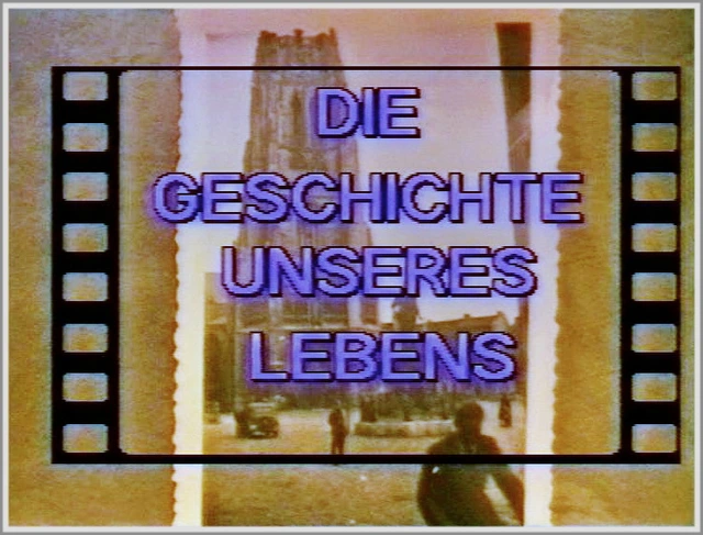 Sammlung J.: Videostill: Die Geschichte unseres Lebens