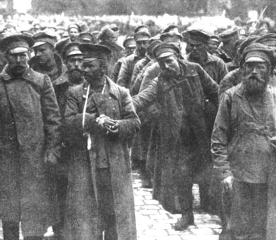 Russische Kriegsgefangene nach der Schlacht von Tannenberg 1914
