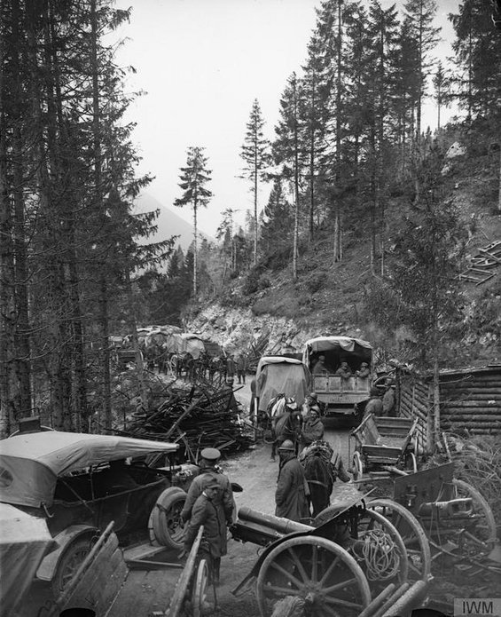 Die Straße von Val d'Assa am 2. November 1918