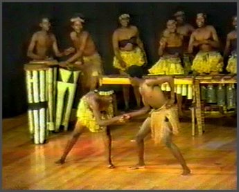 Videobeispiel 15:  Tänze in Simbabwe, 1989