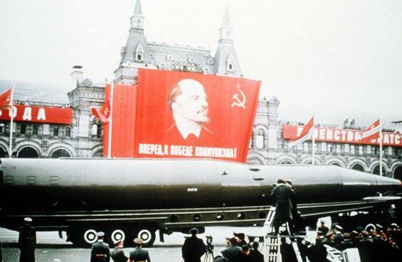 Interkontinentalraketen auf dem Roten Platz 1990