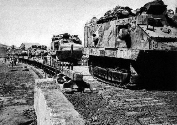 Französische Schneider Tanks