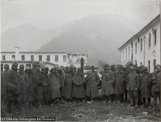 Gefangene Italiener bei Tolmein