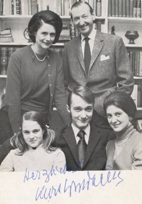 Dr. Kurt Waldheim mit Familie